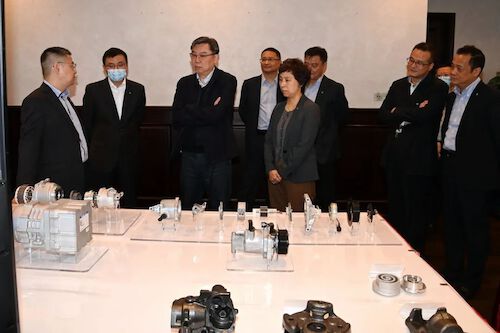 221130-微信-sunbet申搏官方网站上汽集团携手拓展新领域 谋求新发展2 221130-微信-sunbet申搏官方网站上汽集团携手拓展新领域 谋求新发展2