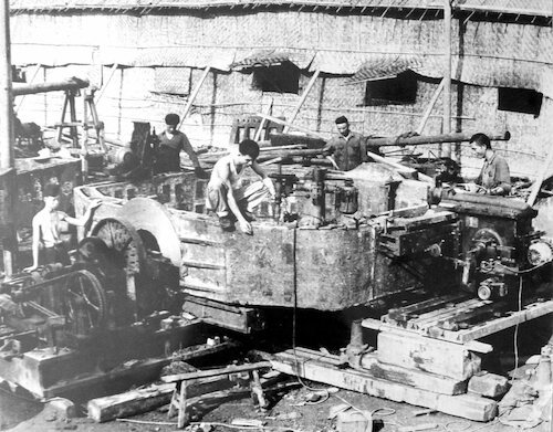 当年蚂蚁啃骨头场景 当年蚂蚁啃骨头场景